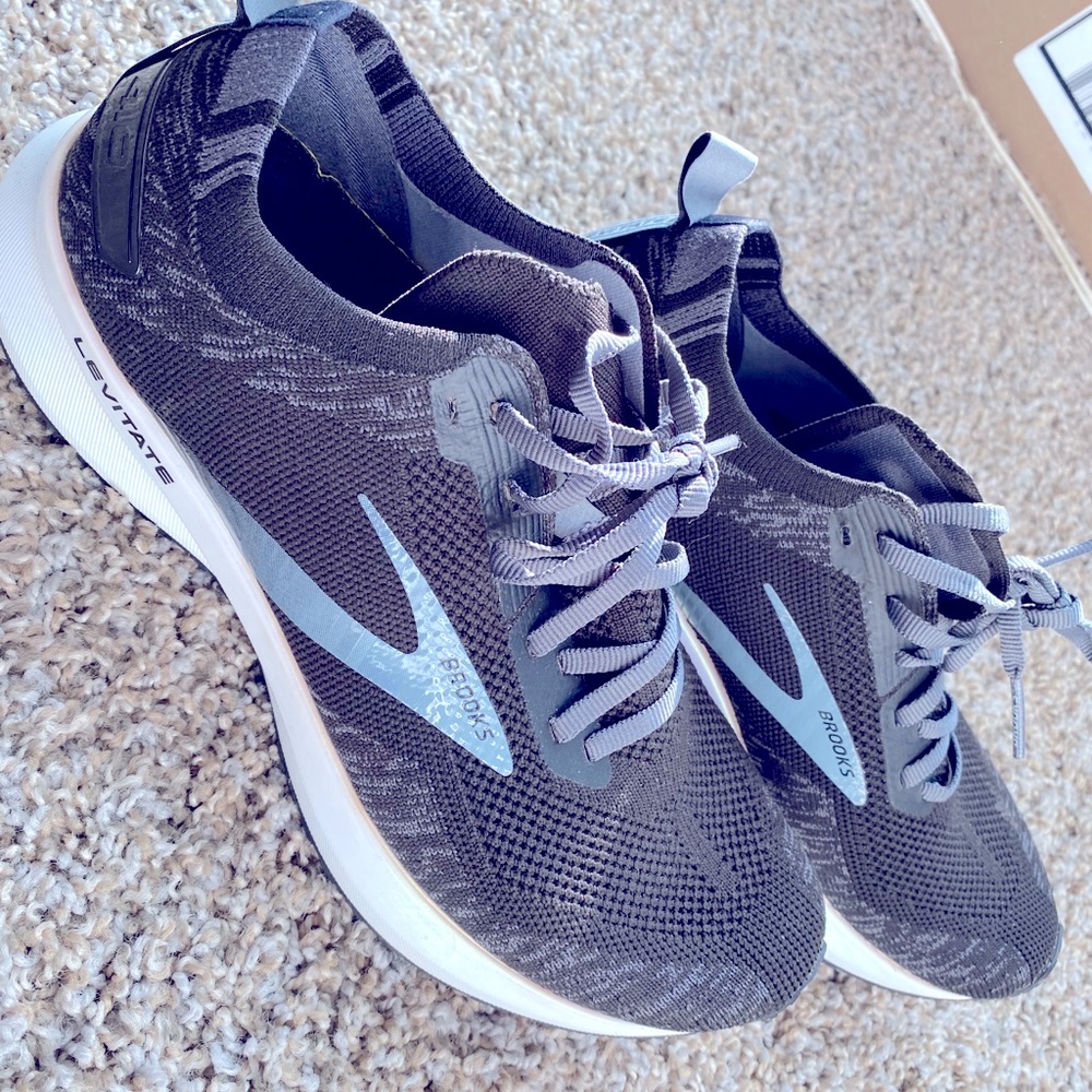 Brooks sneakers